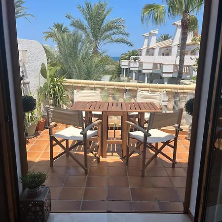 Atico Con Salida Directa A La Playa - Apartment *